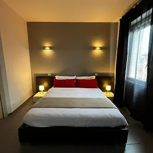 Sleep & Fly Bgy Airport-station-center Apartamento